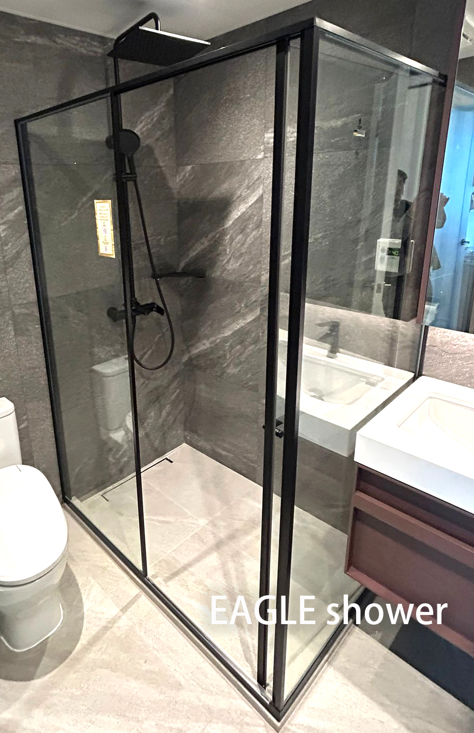 EAGLE shower 英格衛浴 Facebook ad