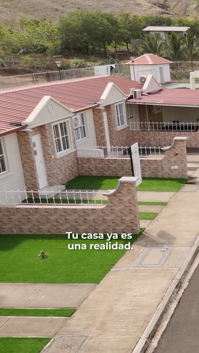 Urbanización Porto Novo Facebook ad: Porto Novo es un lugar pensado para vivir…