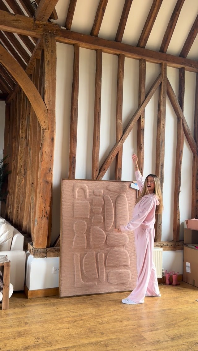 Homesense Facebook ad: Making a house feel like home doesn’t happen…
