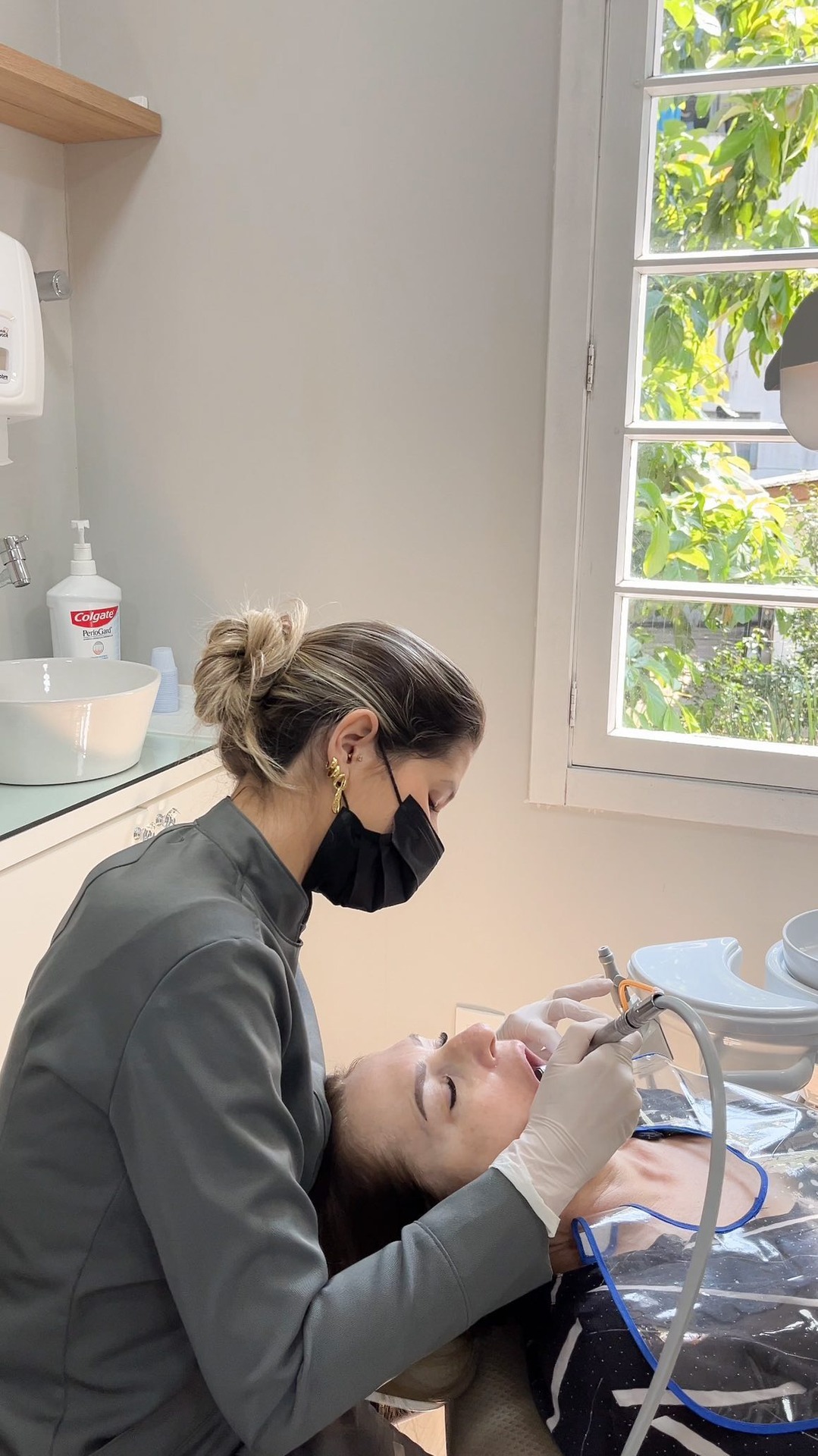Tedesco Odontologia - Sapiranga Facebook ad: Vamos transformar um sorriso juntos?