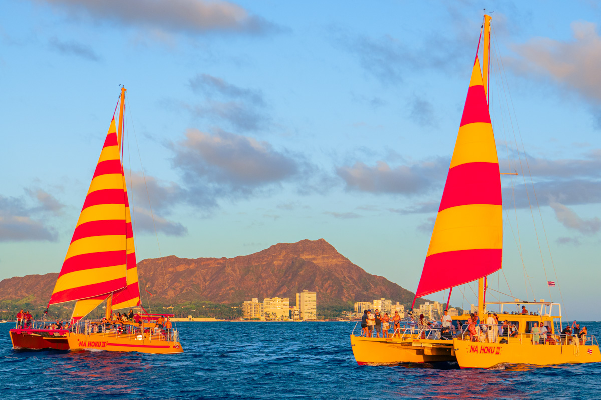 Na Hoku 2 - Kewalo Harbor Facebook ad: Na Hoku 2 Catamaran