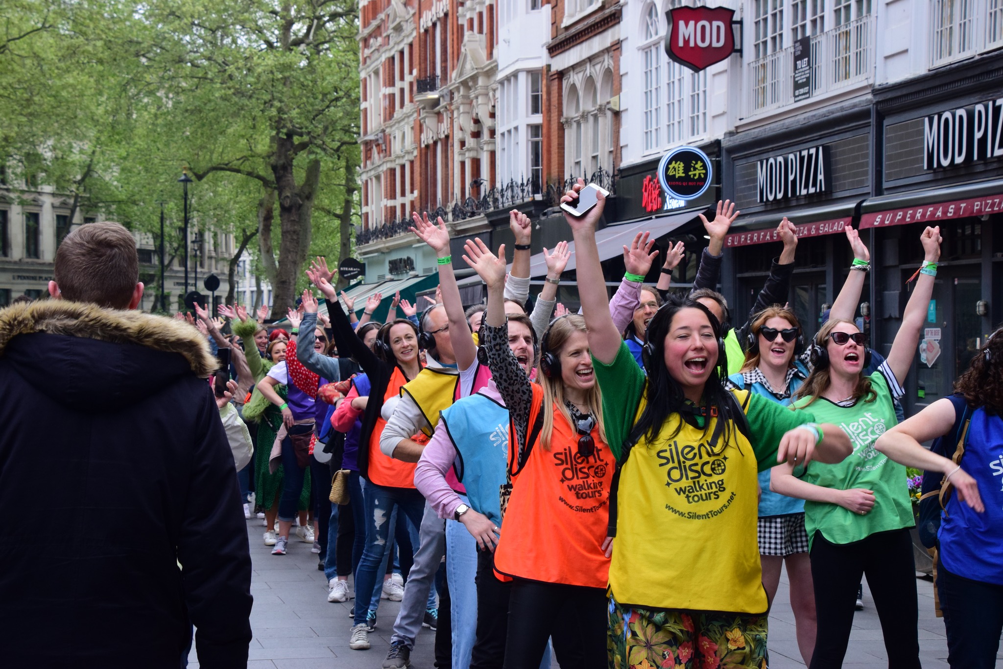 Silent Disco Walking Tours Facebook ad: Multi Award Winning Immersive Expierence