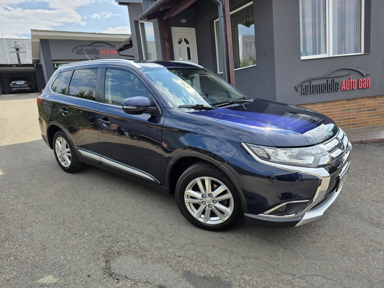 Auto-Dan SRL-Vanzari auto in rate Facebook ad