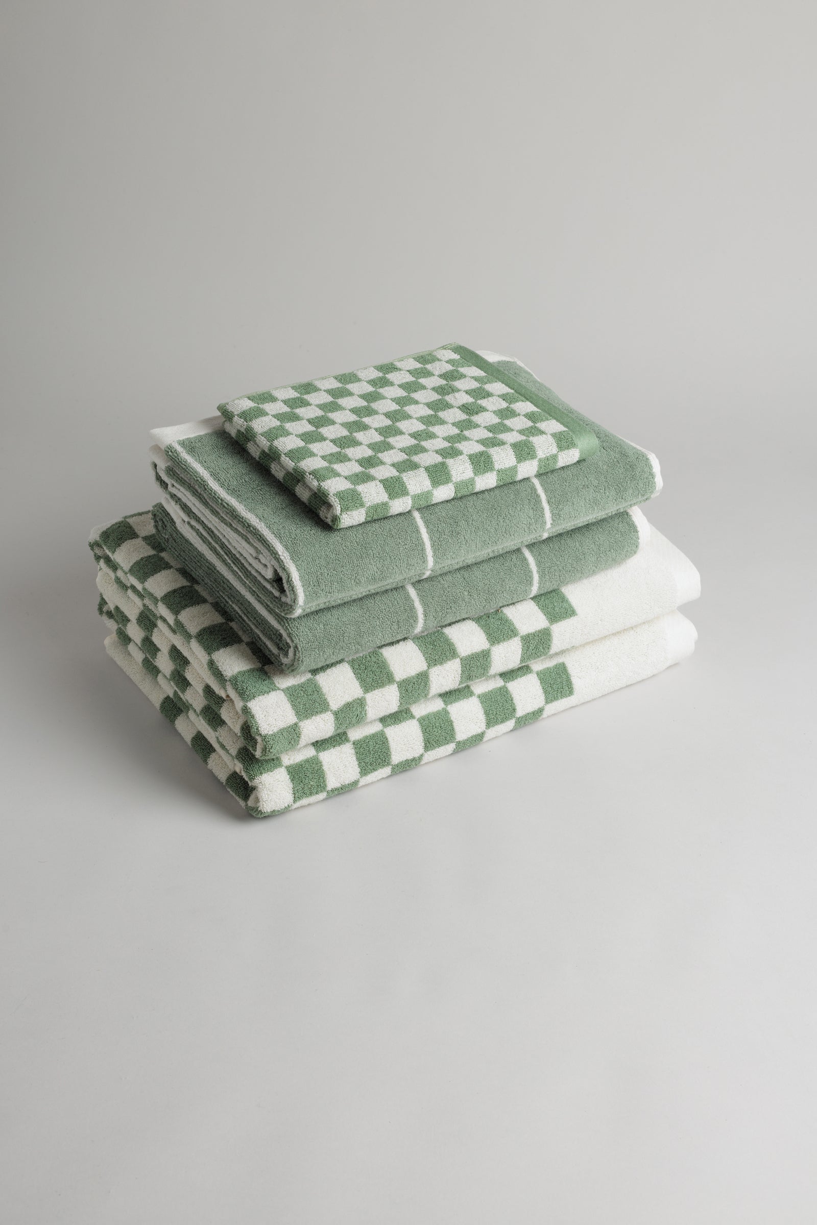Baina Facebook ad: BAINA organic cotton Beach Towels are the perfect…