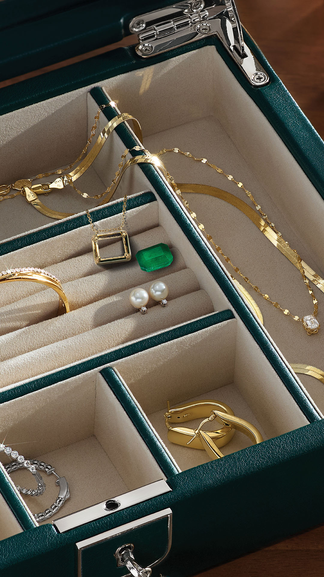Jared Jewelers Facebook ad