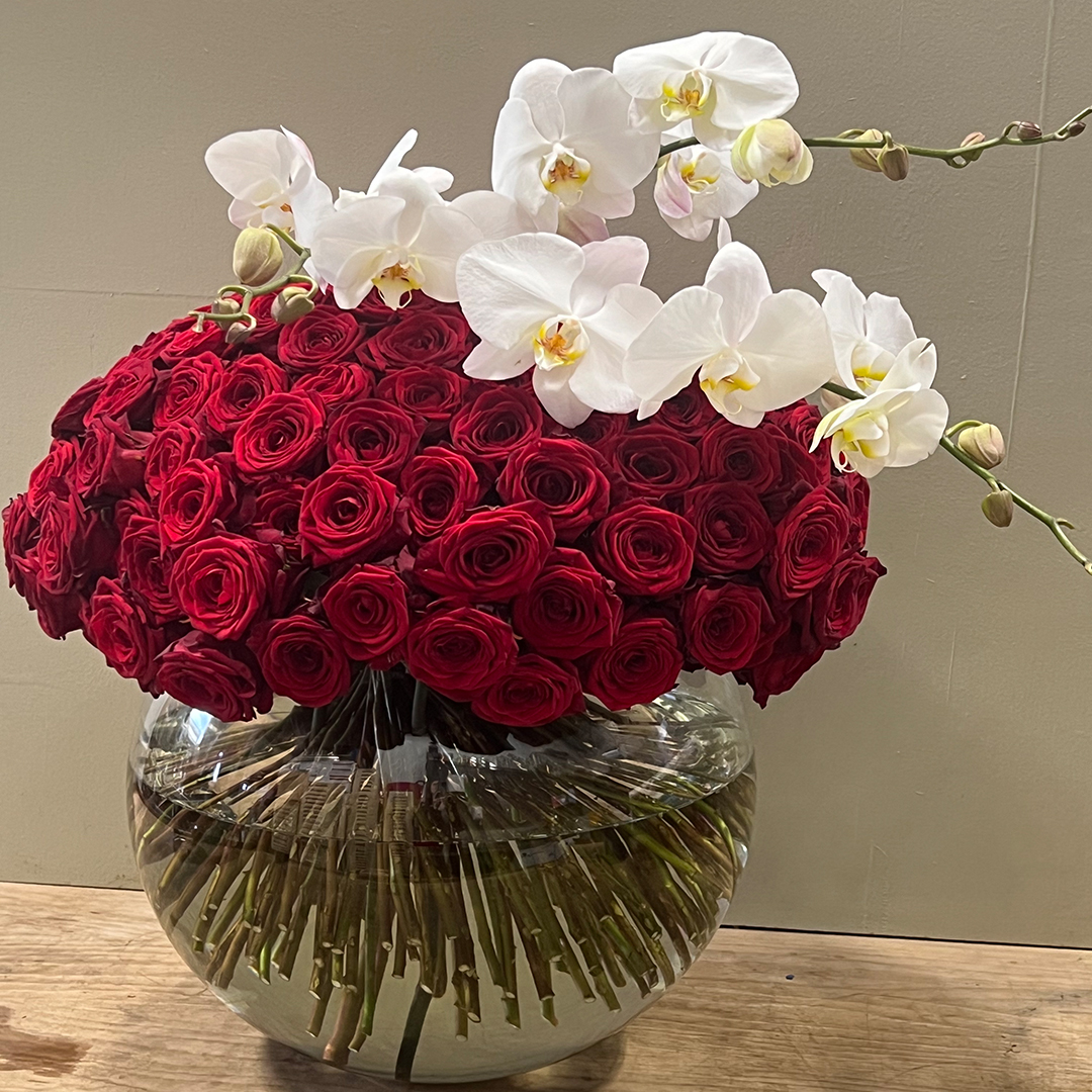 Elizabeth Marsh Floral Design Facebook ad: When a dramatic statement is needed with a…