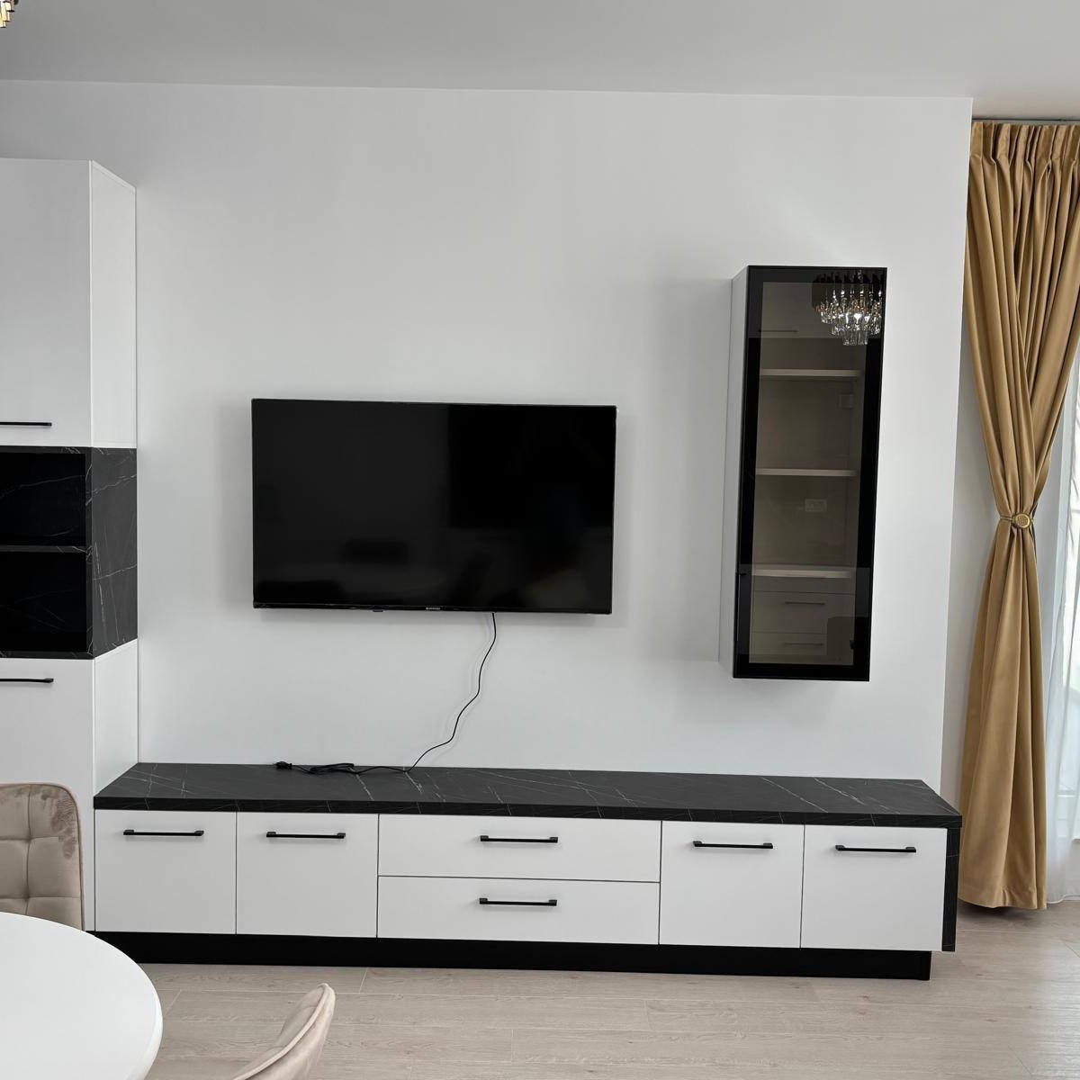 Florilor Villa - Vile Domnești Facebook ad: Direct Proprietar Apartament Nou!