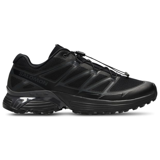 Foot Locker Europe Facebook ad: Le prestazioni outdoor incontrano lo chic urbano con…