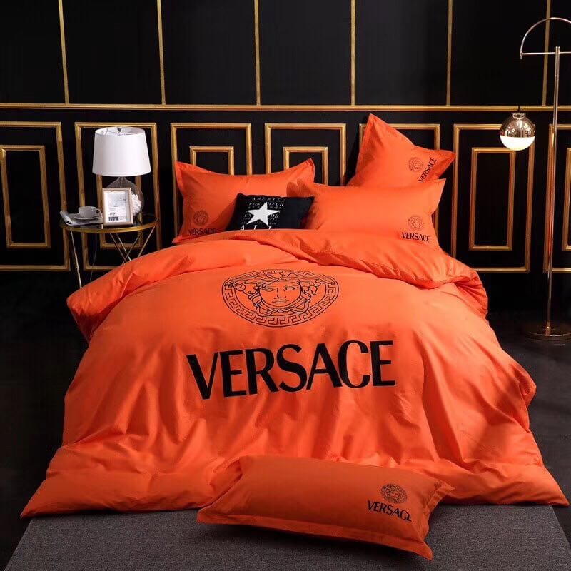 Offer Market VIP Facebook ad: Turn your house into a home you love!