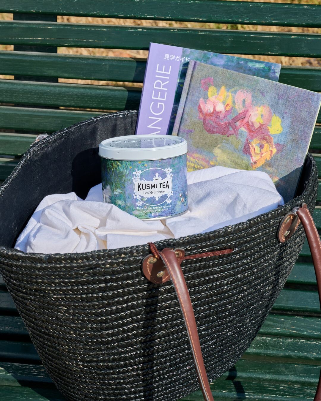 Kusmi Tea Facebook ad: Les Nymphéas