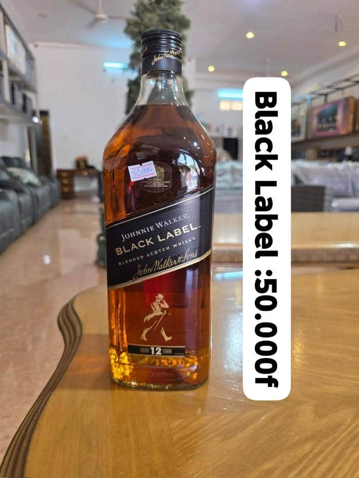 AKIM’s deco made in USA Facebook ad