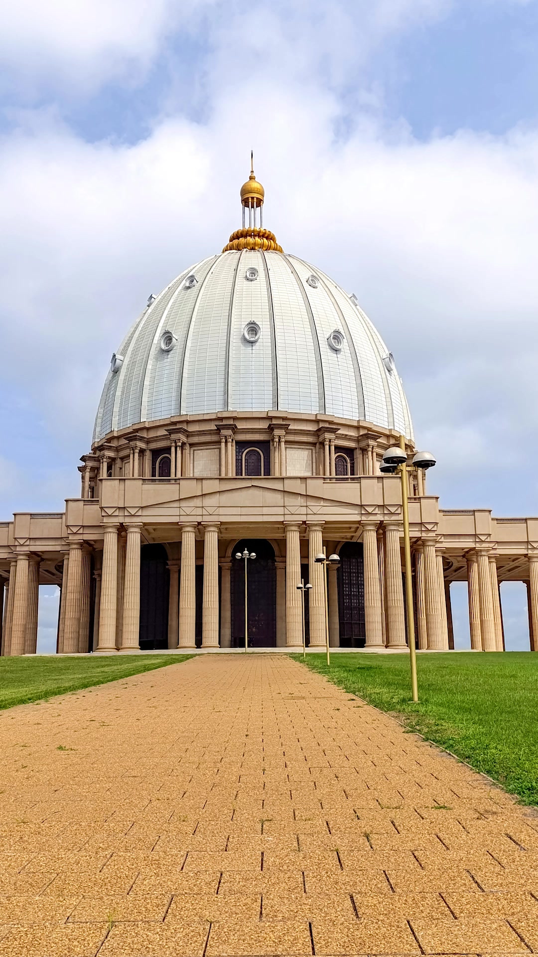 Orange Money Facebook ad: Envoyez de l'argent en Côte d'Ivoire