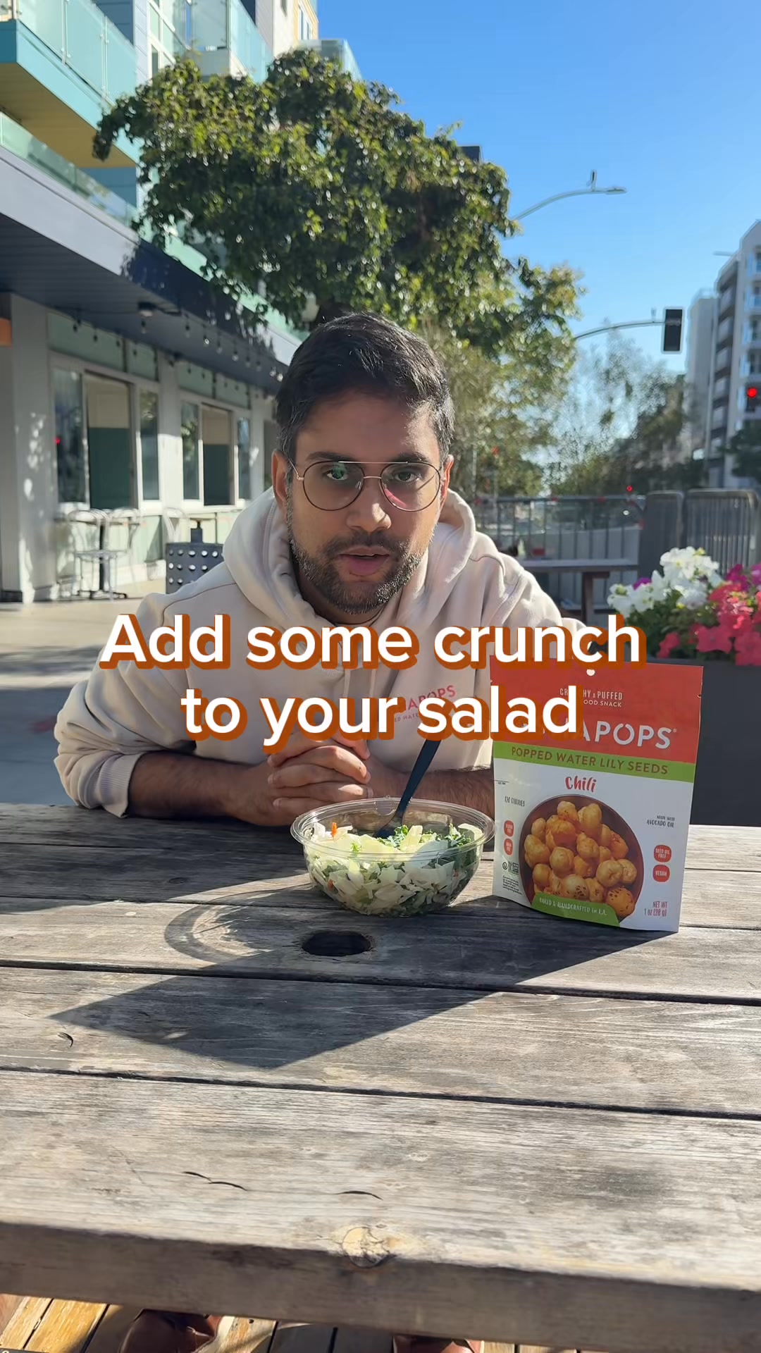 AshaPops Facebook ad: Crunchy + Satisfying, 120 Calories