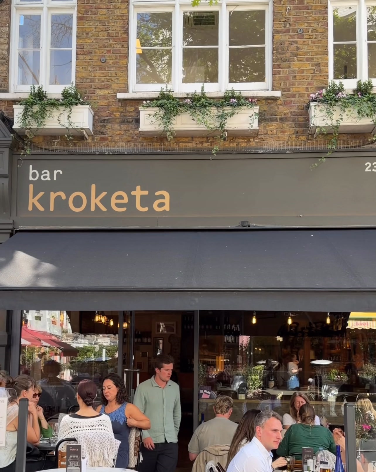 Bar Kroketa Facebook ad: Reserve a table now.