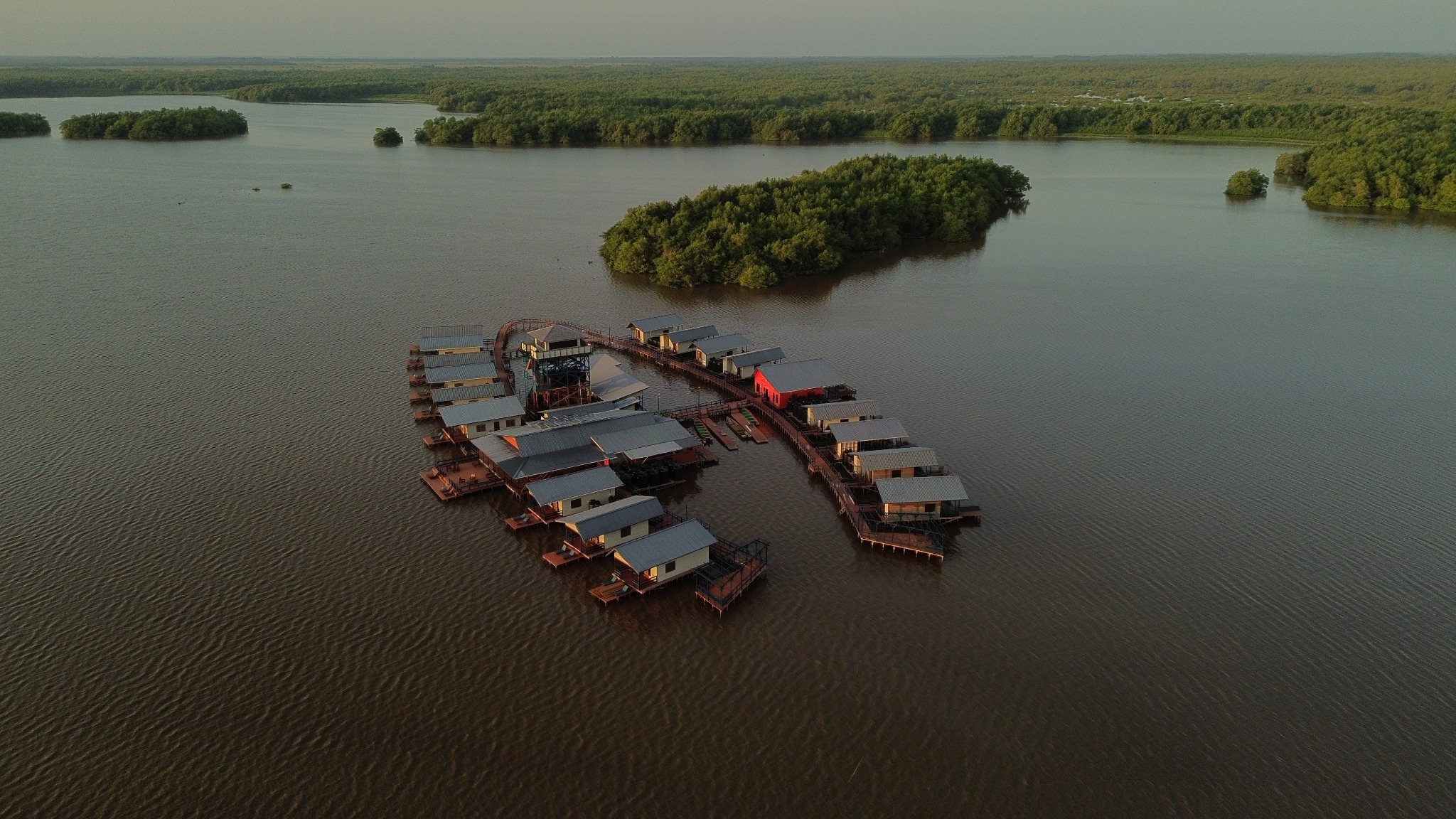 Akira Overwater Resort Facebook ad: Welkom bij Akira Overwater Resort!
