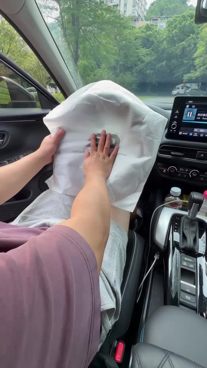 Rowginsday Facebook ad: Sporty Grip, Comfortable Drive!