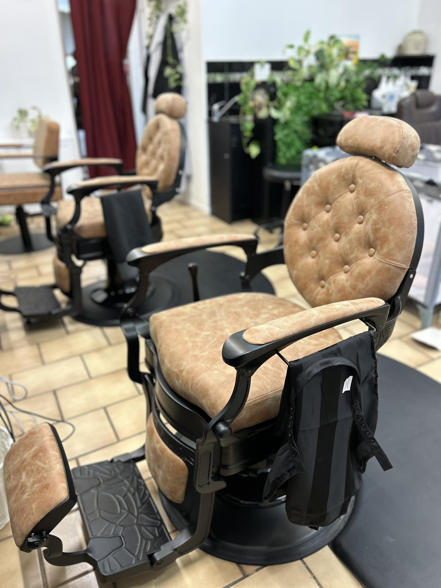 Kilcoy Barber Shop Facebook ad: New & exciting barbershop now open in Kilcoy!