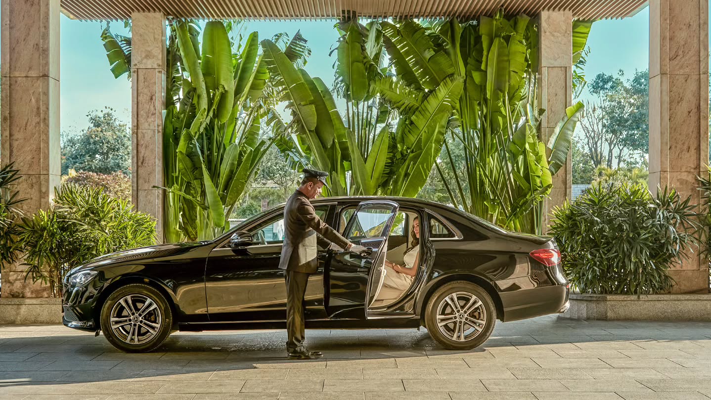 JW Marriott Bengaluru Prestige Golfshire Resort & Spa Facebook ad: When the ordinary gently falls away.