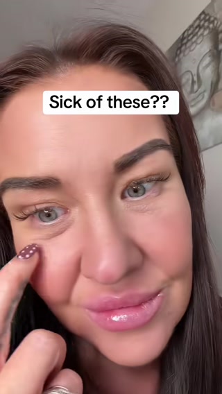 Dr.Melaxin UK Facebook ad: How to care for eye bags without surgery to remove fat…