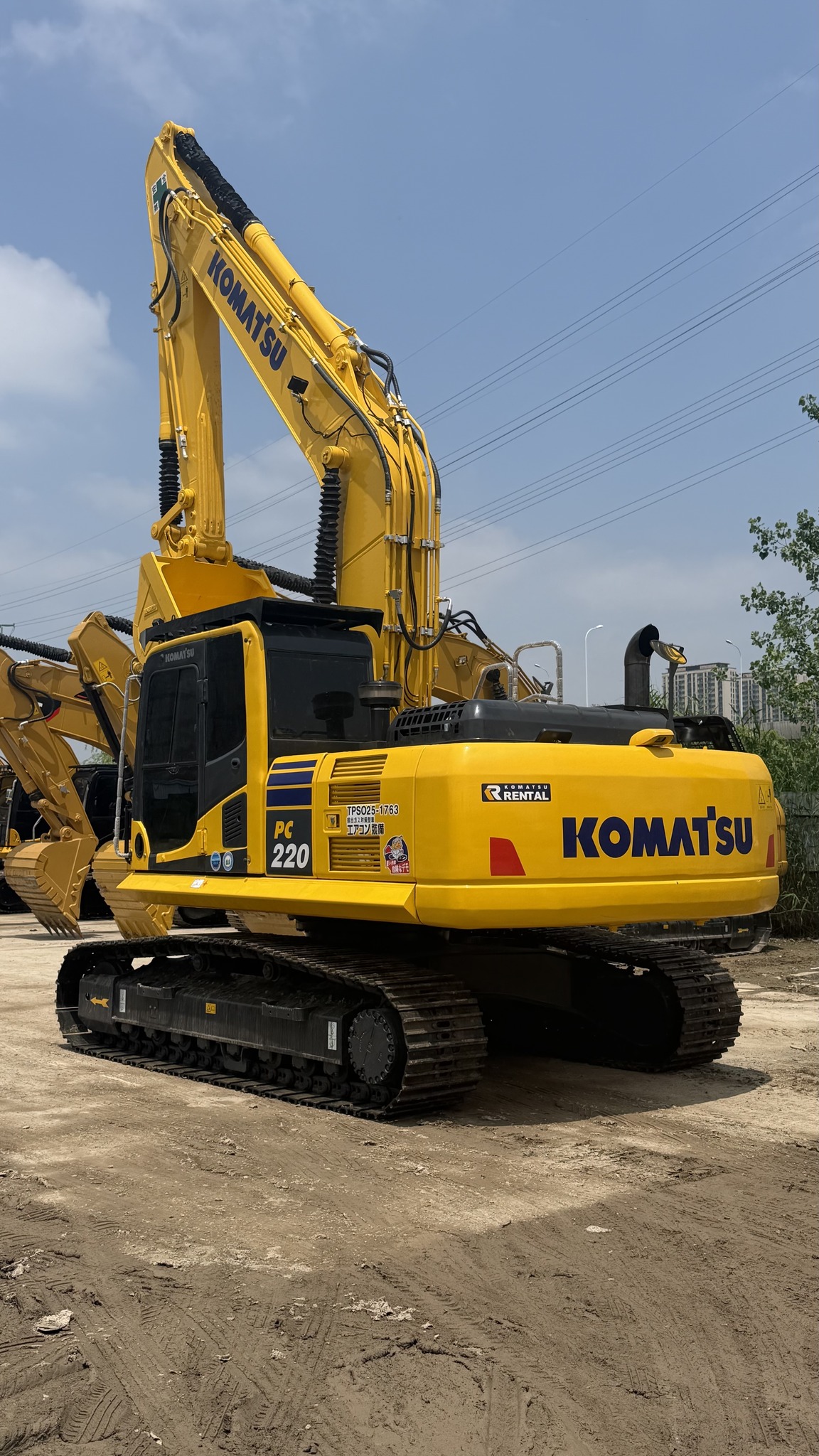 Hefei Liangzhu Machinery Excavation Co., Ltd. Facebook ad: Used Komatsu PC220 Excavator For Sale