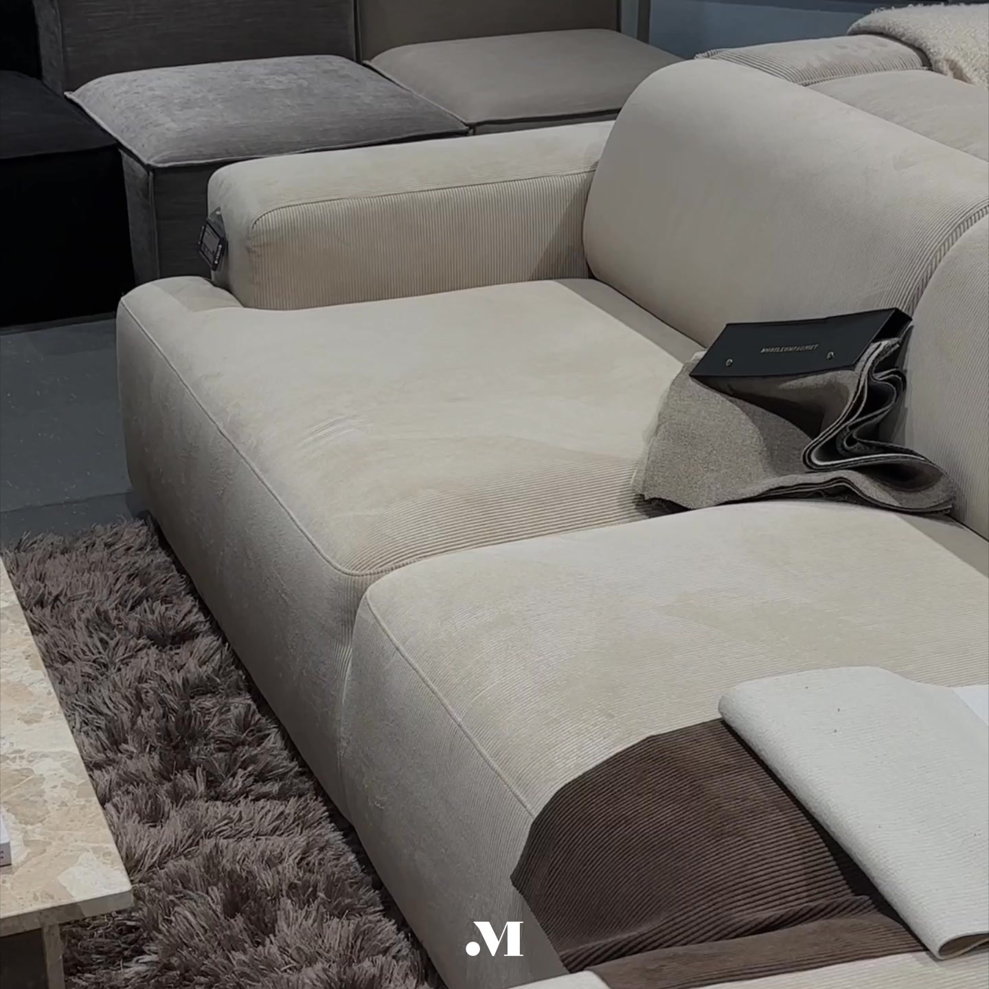 Møbelkompagniet Facebook ad: Fra showroom til stue