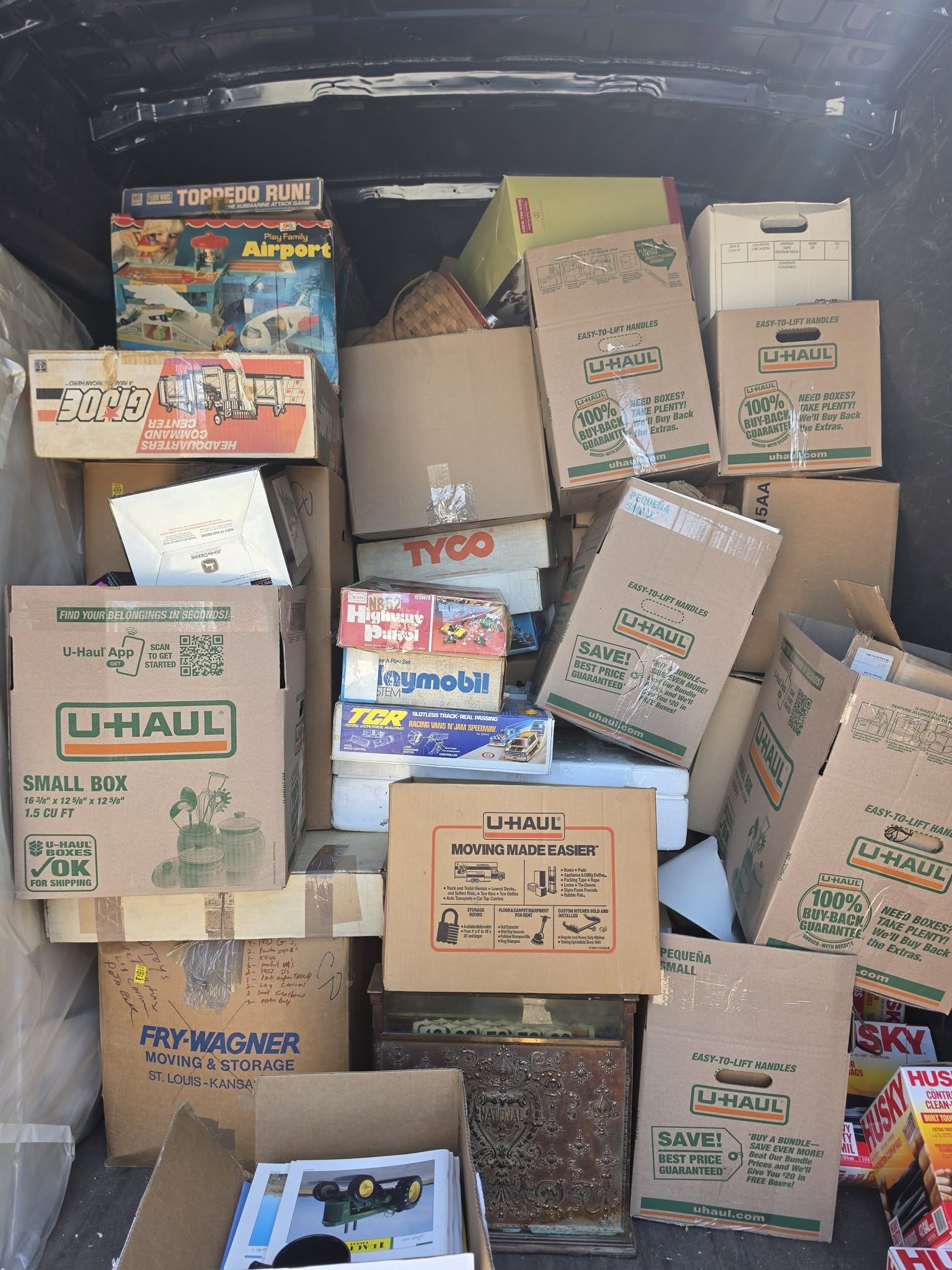 Heritage Estate Settlement Facebook ad: Huge Antique & Collectibles Estate Sale
