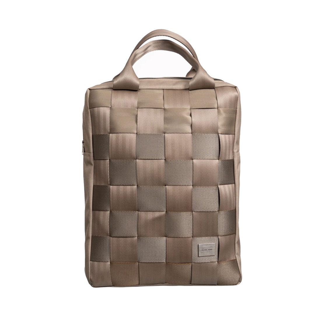 Lessful Facebook ad: Schweizer Online-Shop für nachhaltige Taschen, Accessoires…