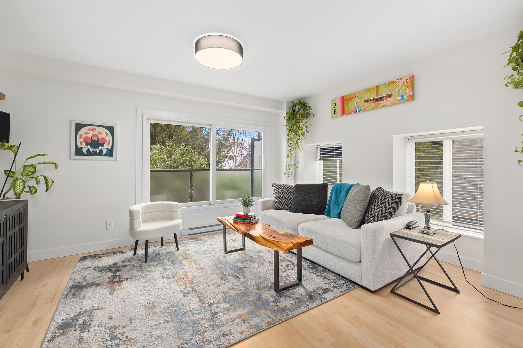 Kelly Raabe Facebook ad: 1943 1st Avenue E #203, Vancouver, British Columbia |…