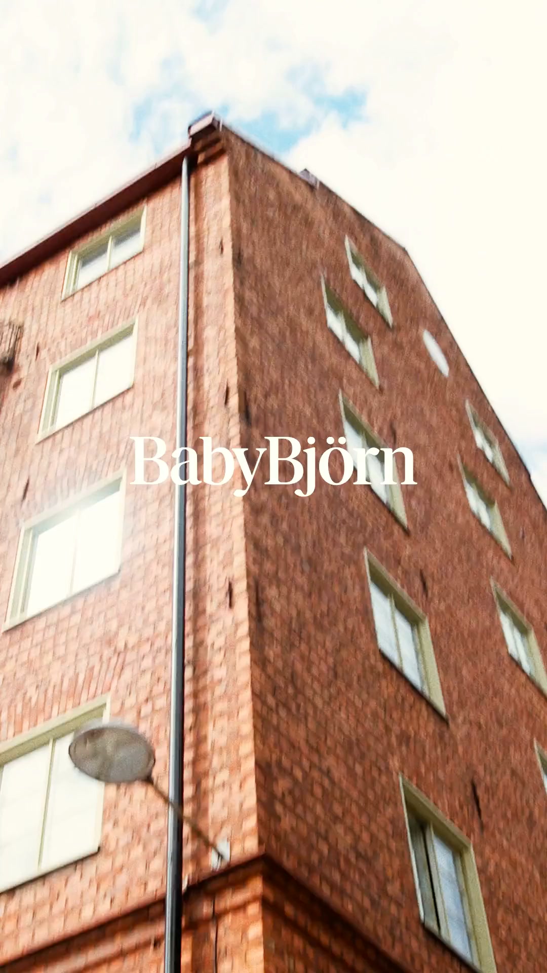 BabyBjörn Facebook ad from Aug 12, 2026