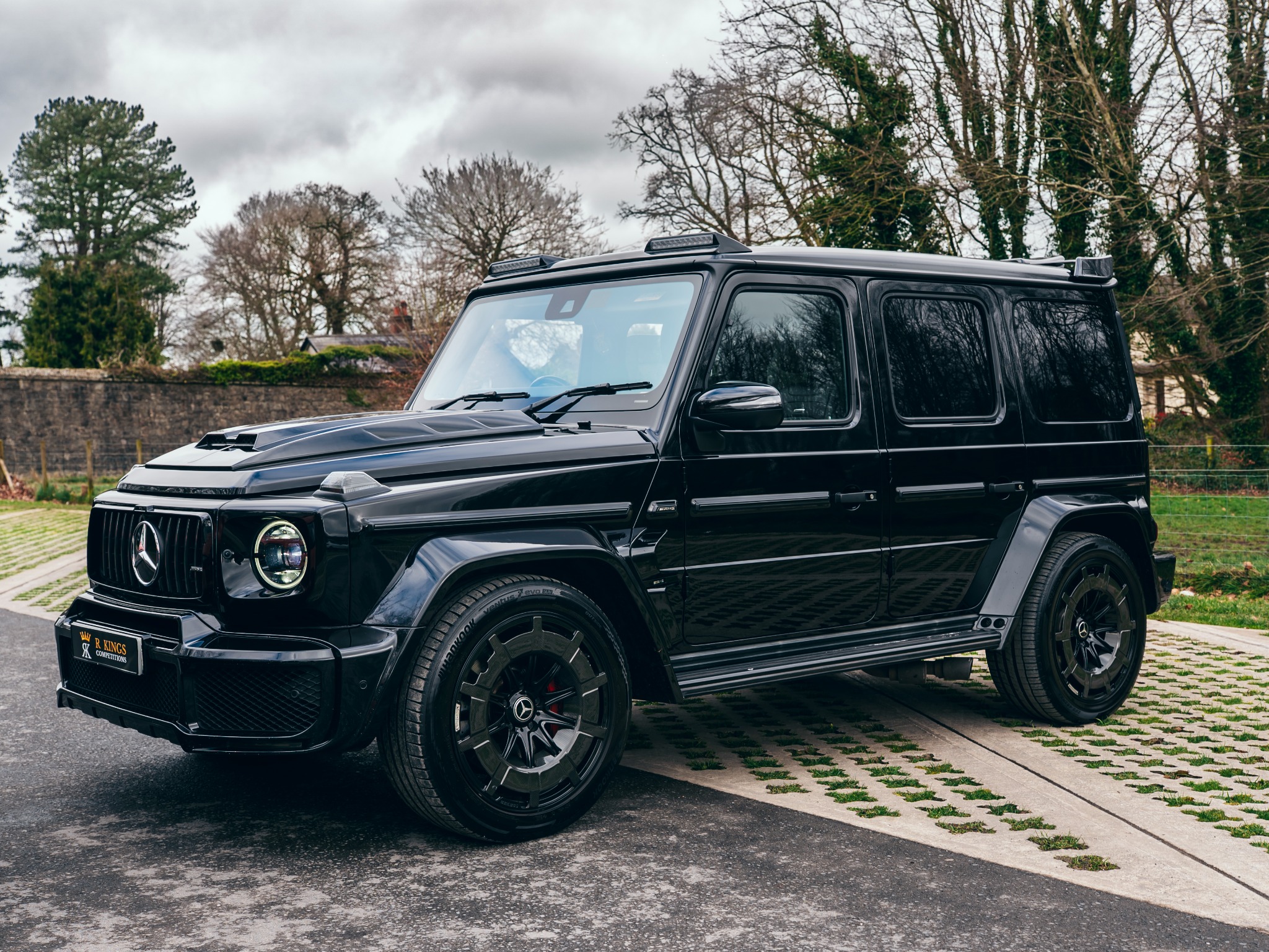 R KINGS Competitions Facebook ad: Win A Mercedes and BMW Reg OR £200K