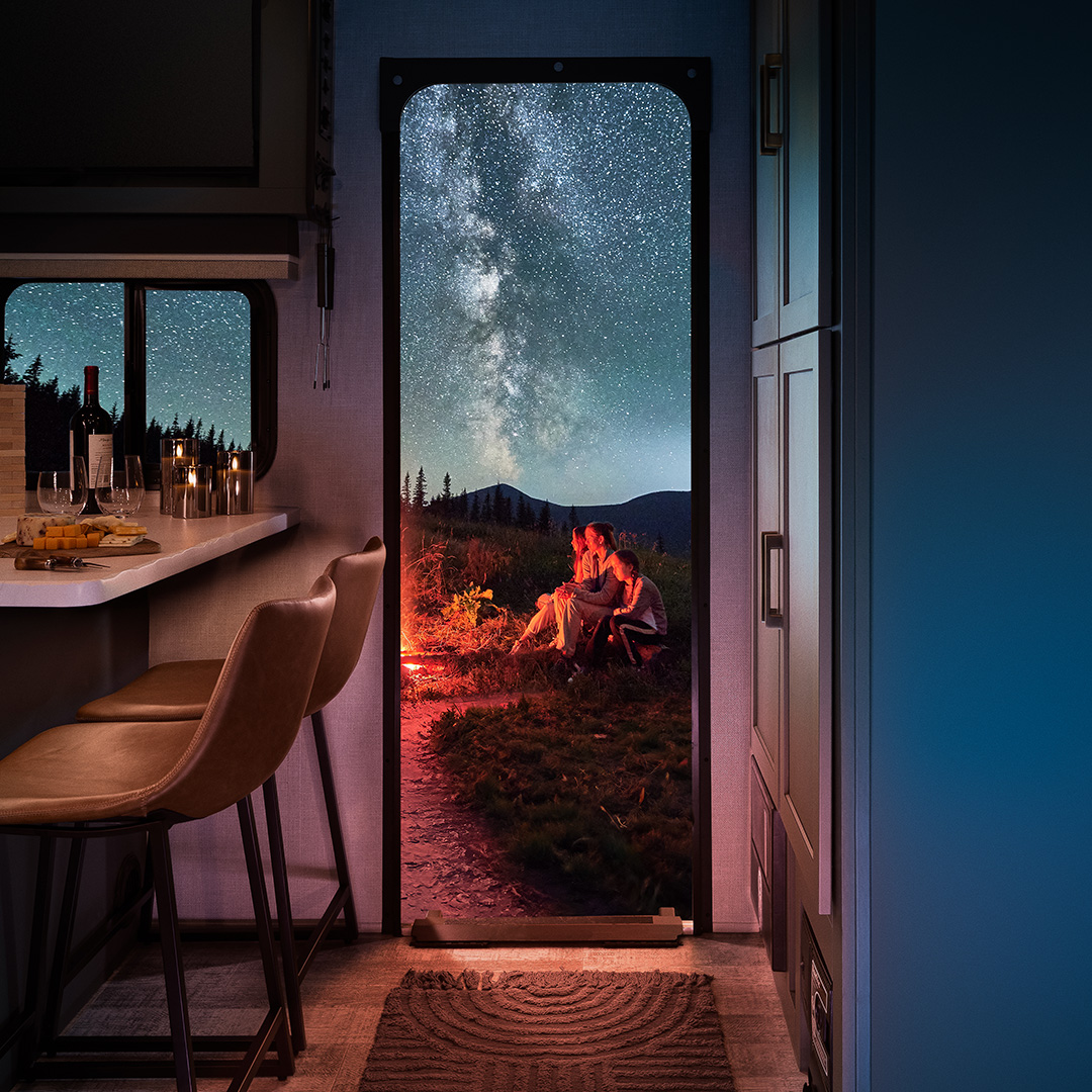 The Capturing Couple Facebook ad: Find the perfect RV.