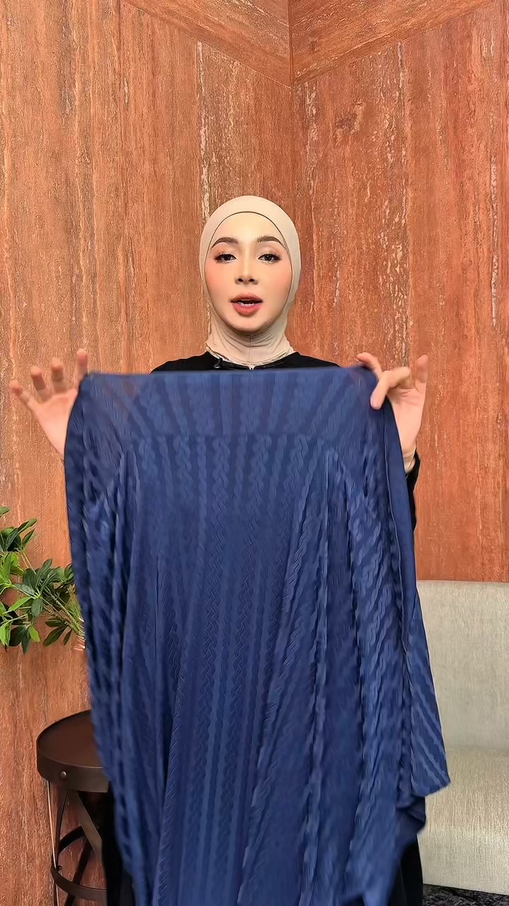Zihaluv Clothing & Apparel Facebook ad: New Release! Tudung Viral Ni 4 Helai RM100 Je!