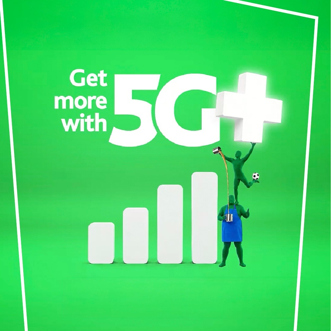StarHub Facebook ad: 50% off mobile plans