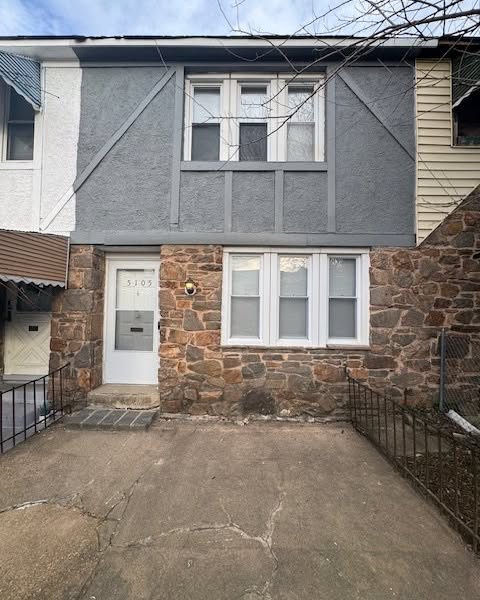Patrick Garnes Facebook ad: 3 Beds 1 Bath Townhouse