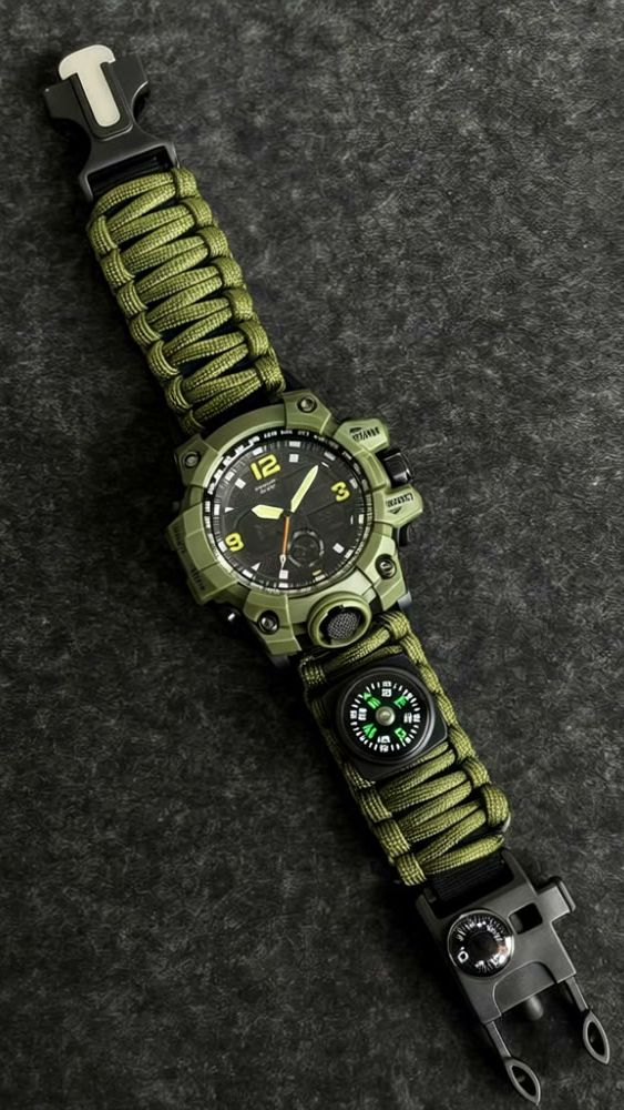 Essence Stores Facebook ad: Explore More With a Multifunctional Watch.