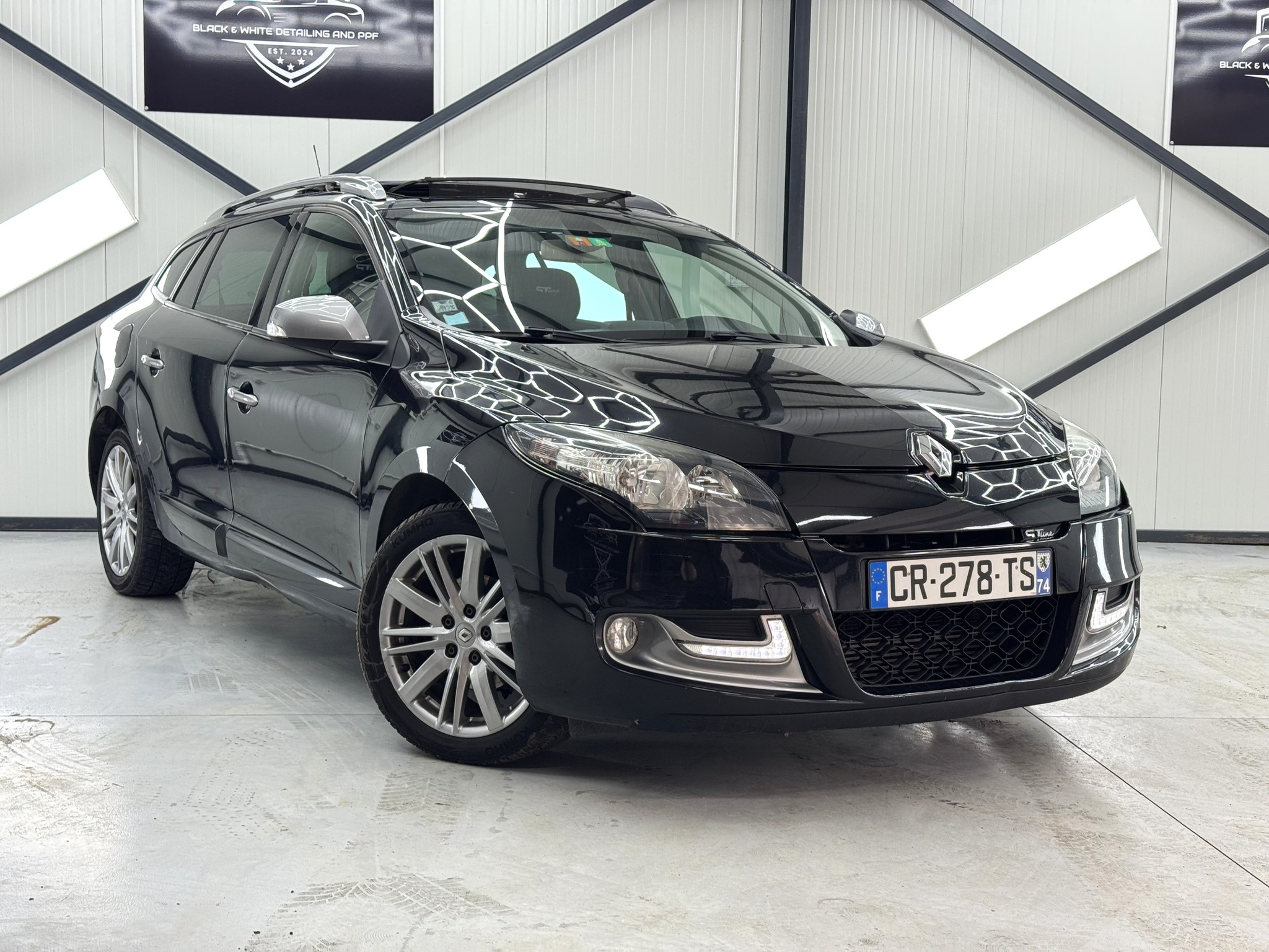 West Cars Auto - Rateautosh.ro Facebook ad