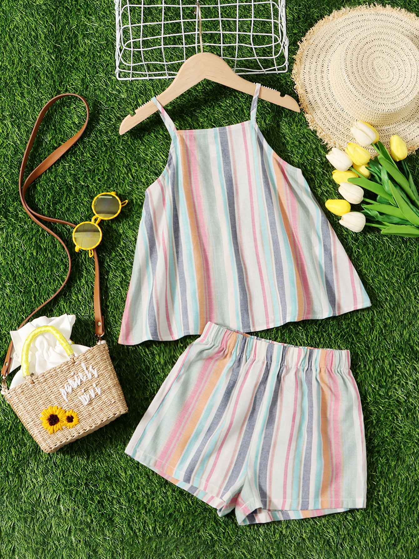 SHEIN KIDS Facebook ad: Nuestra línea de moda infantil ofrece comodidad y…