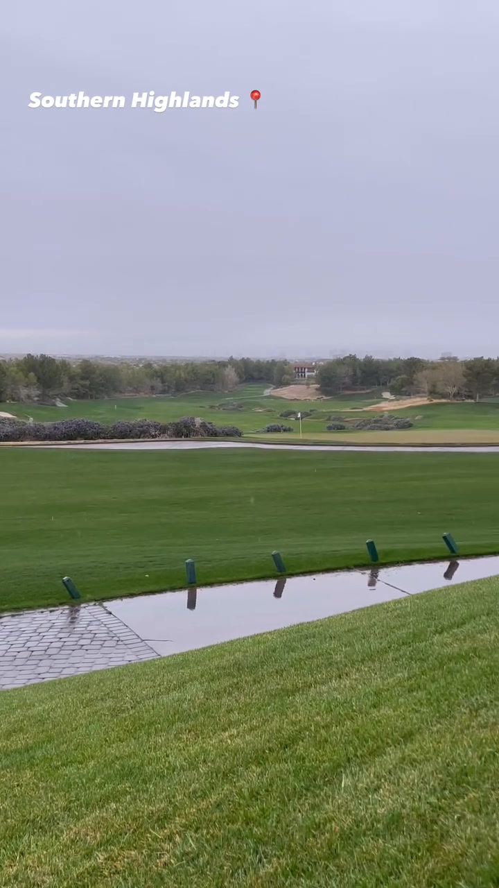 Epic Golf Club Facebook ad: VIP Bucket-List Golf