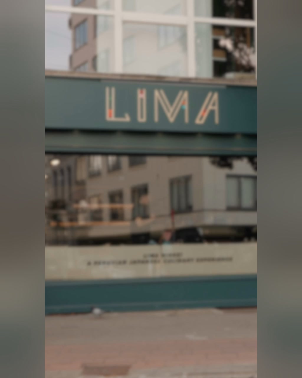 MealApp Facebook ad: Restaurant Reservations for €32/Month