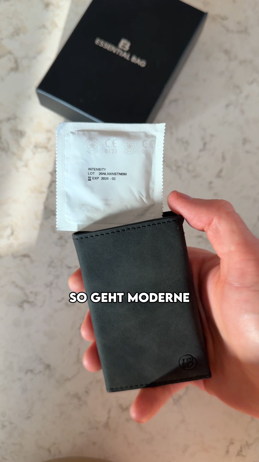 Essentialbag Facebook ad: Start-Up aus Deutschland