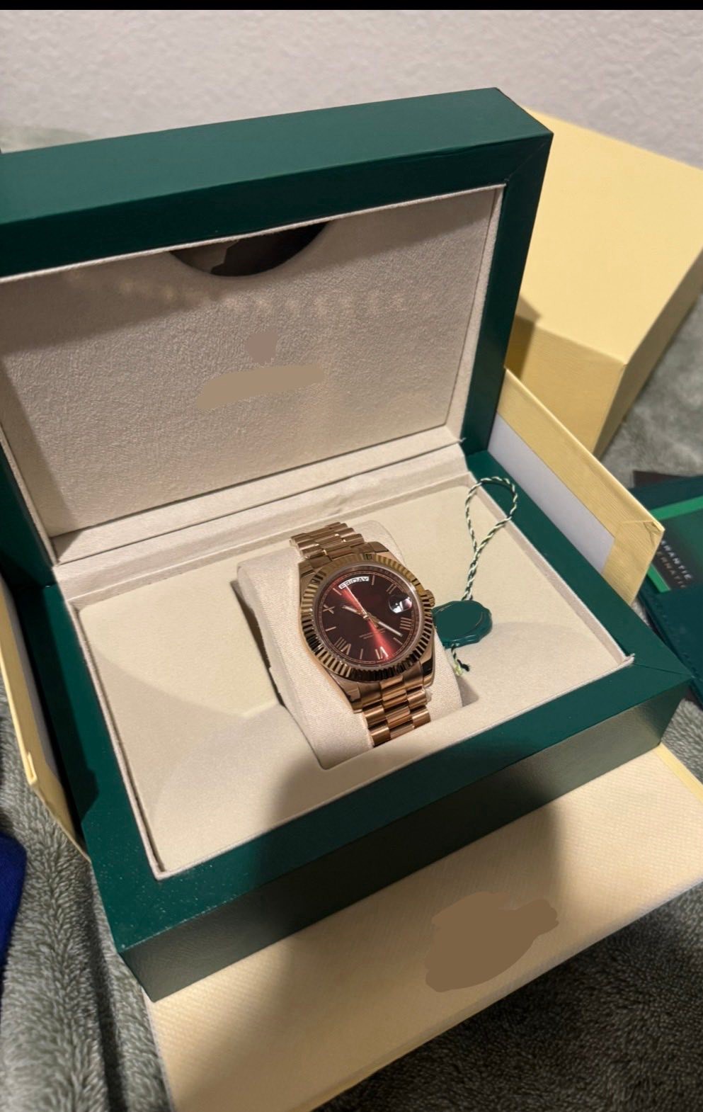 Lujoswarehouse Facebook ad: DALLAS, TX WATCH DEAL