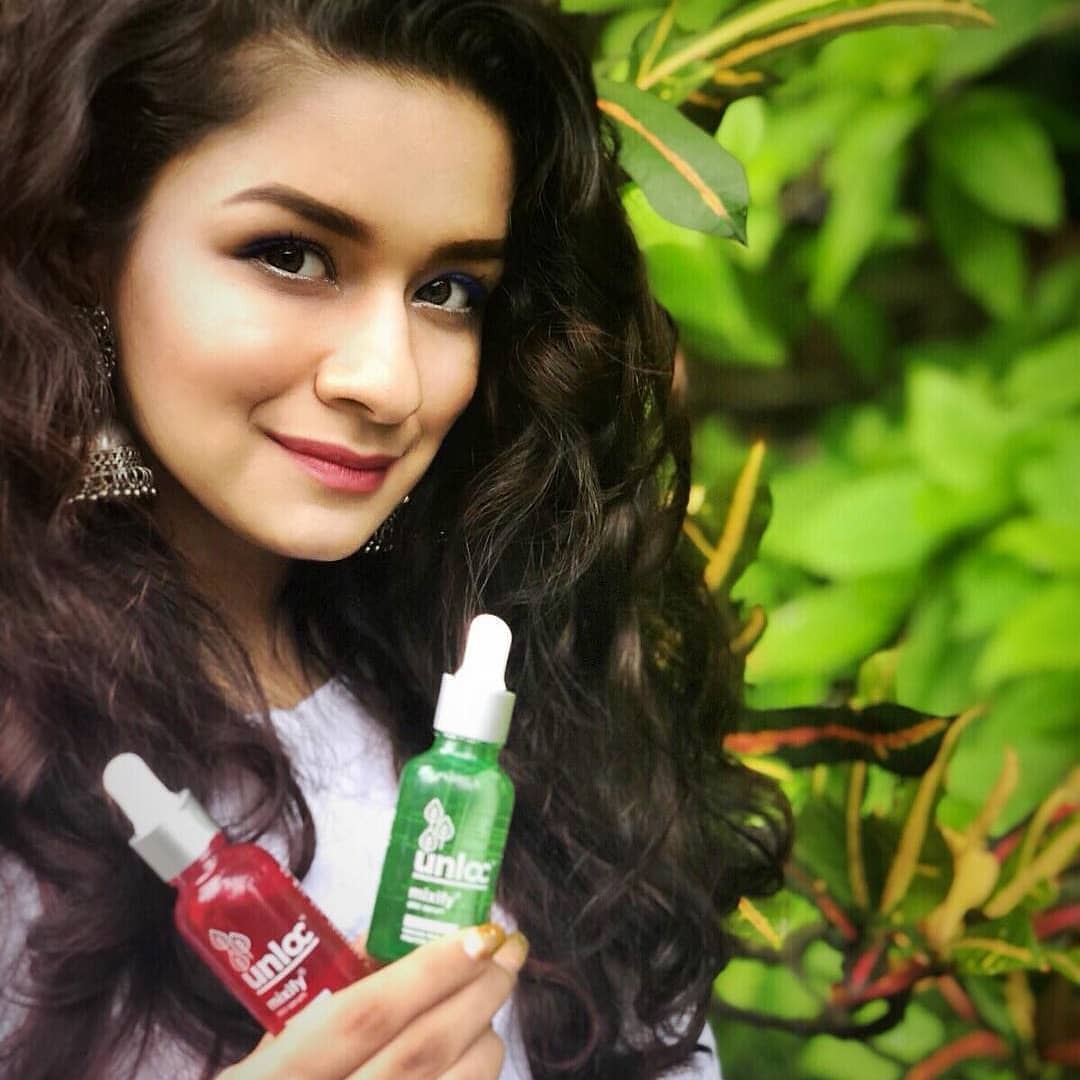 I Love Unloc - Mixify Facebook ad: Turn your GLOW ON with Unloc Mixify skincare…