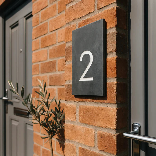 The Bespoke Sign House Facebook ad
