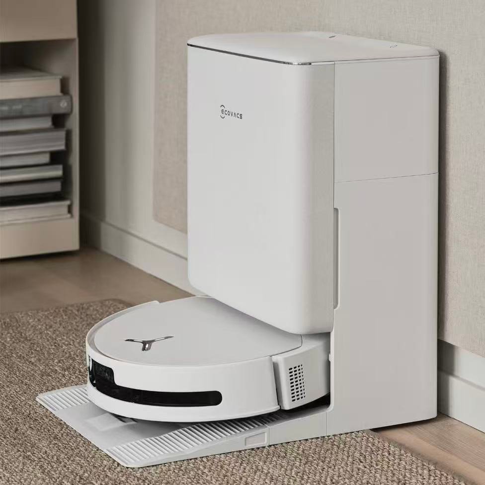 ECOVACS ROBOTICS Facebook ad
