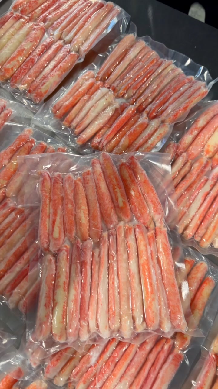 PrimeFish Seafood Co. Facebook ad: New 8oz LUXPACK Snow Crab Packs