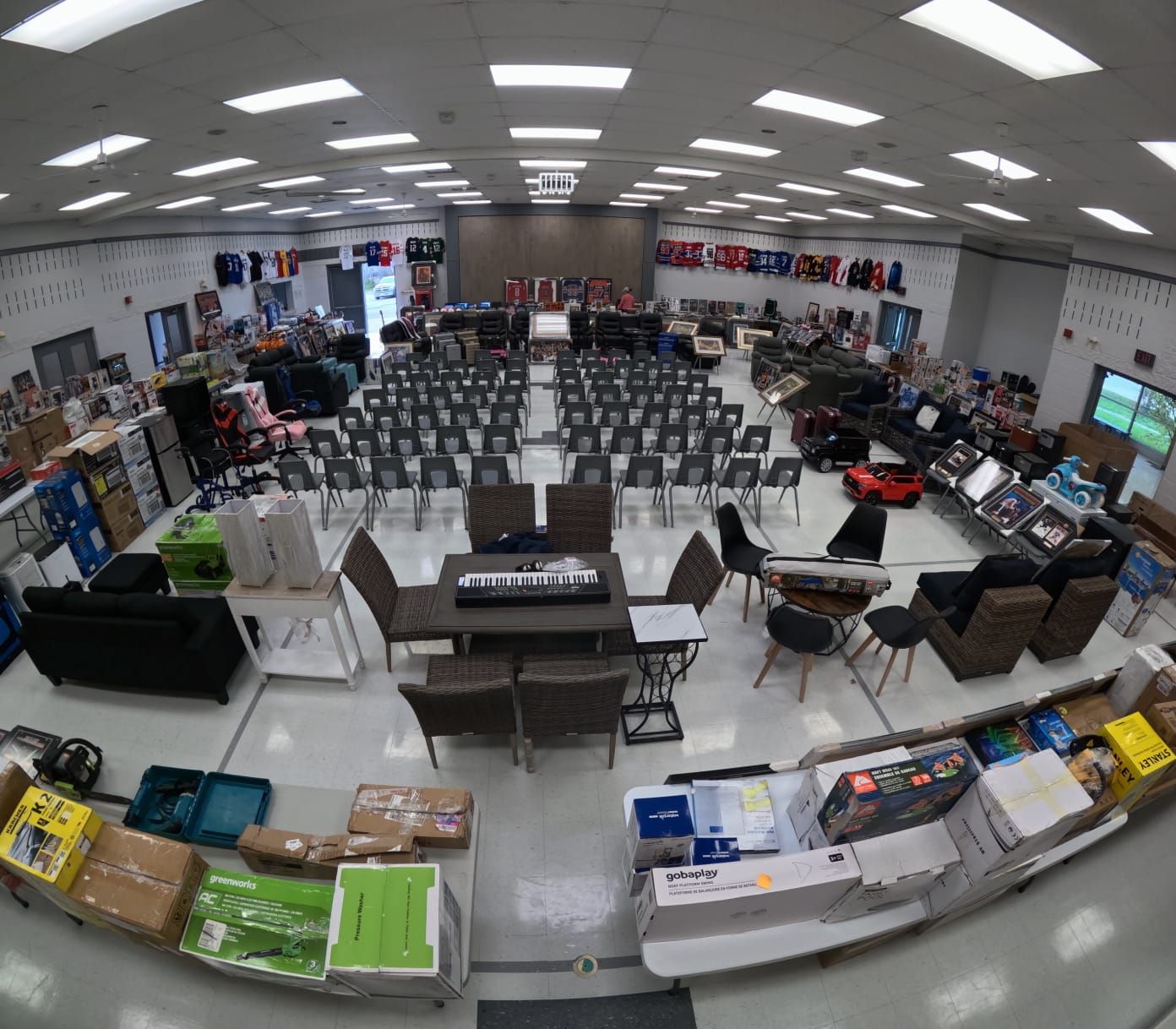 Prime Time Auction Facebook ad: **AUCTION***AUCTION***AUCTION***AUCTION**