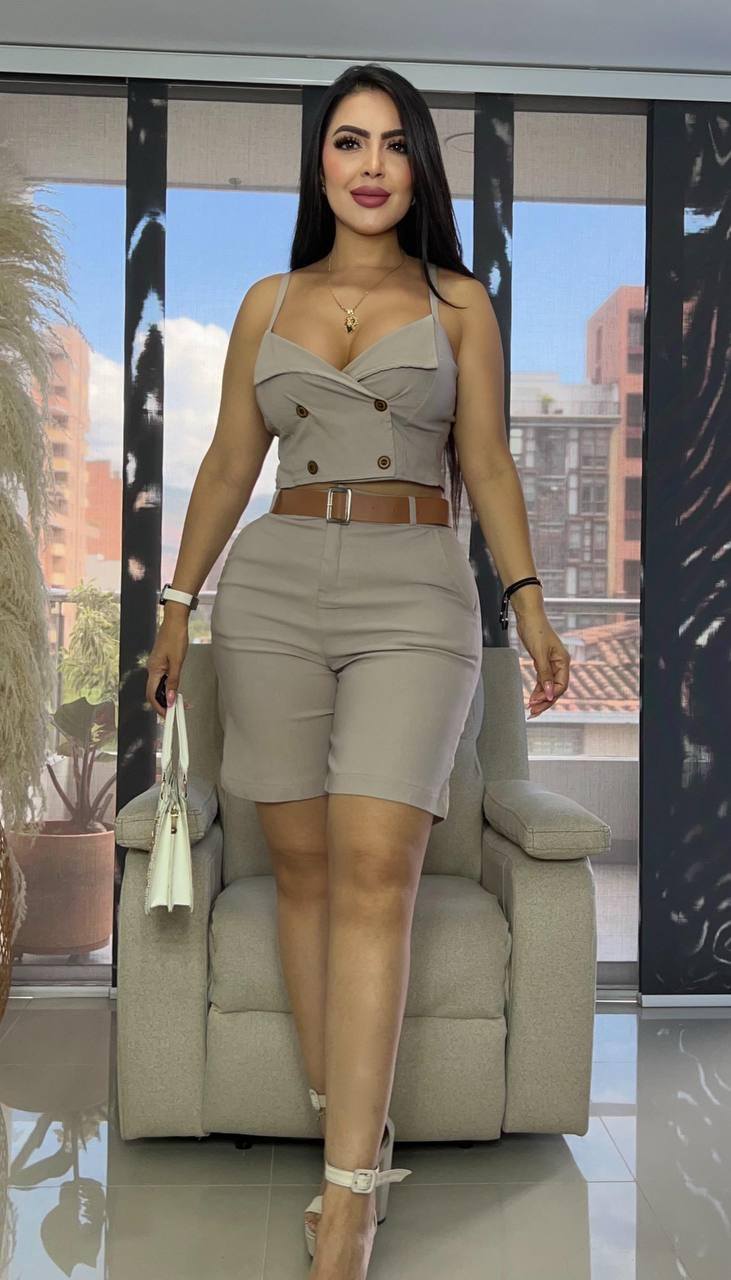 stilo & moda Facebook ad
