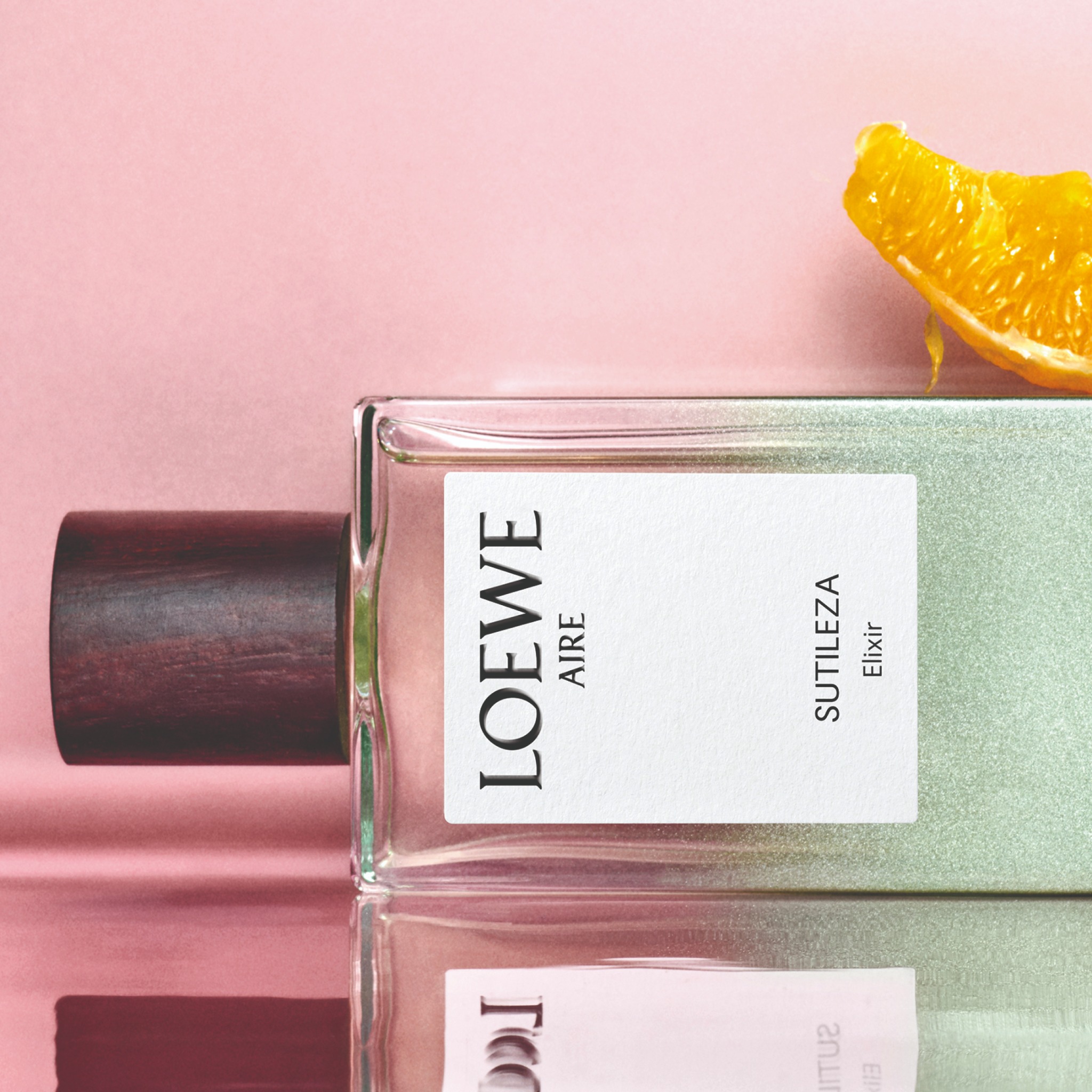 LOEWE Perfumes Facebook ad