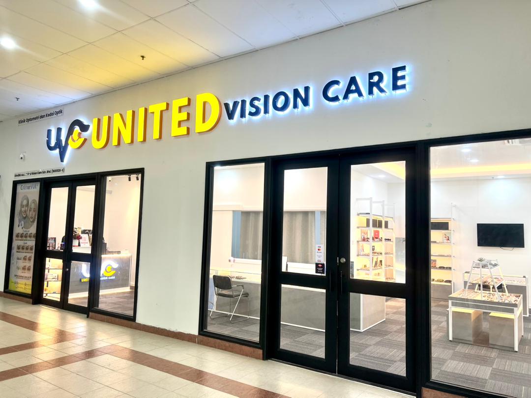 United Vision Care, Cyberjaya Facebook ad: Optometrist