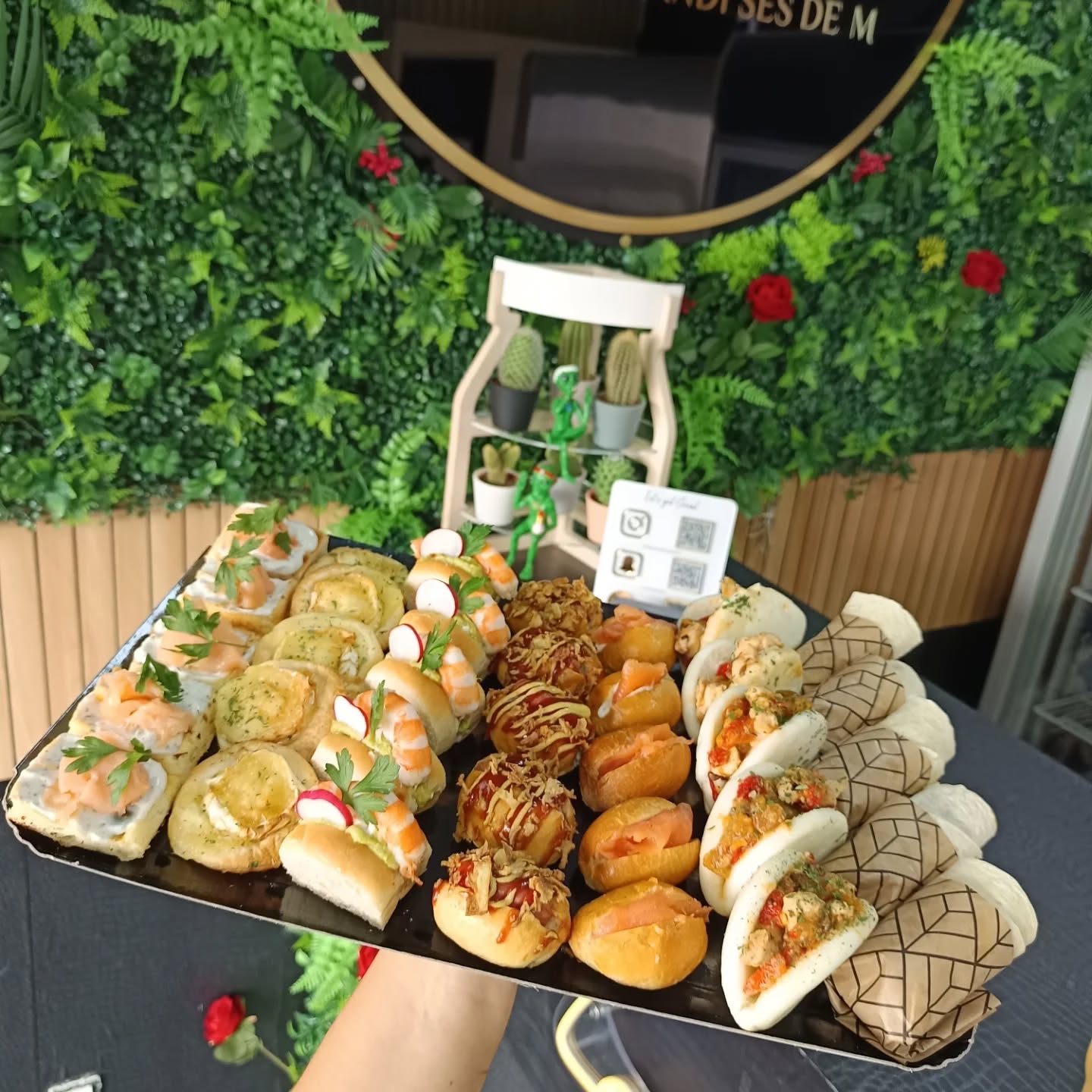 Les gourmandises de M Facebook ad: N'oubliez pas de passer commande